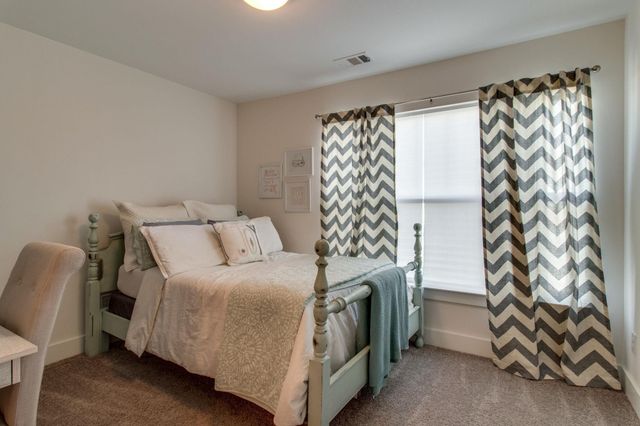 404 W Mill Dr, Nashville, TN 37209