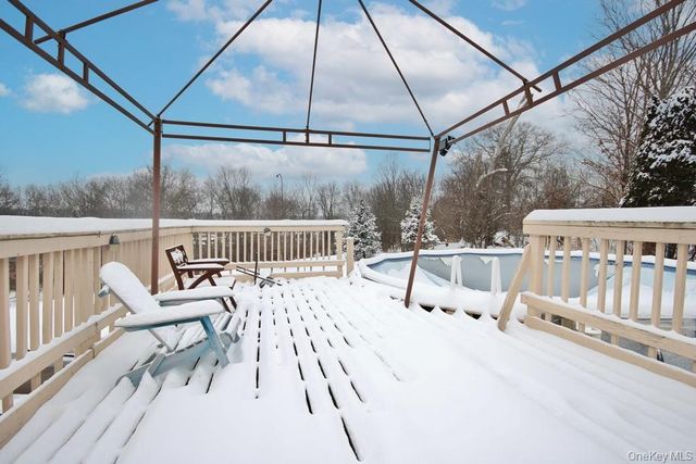 1065 Dolsontown Road, Middletown, NY 10940