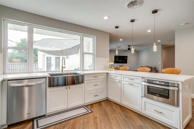 4144 Whitfield Avenue, Fort Worth, TX 76109