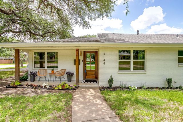 4144 Whitfield Avenue, Fort Worth, TX 76109