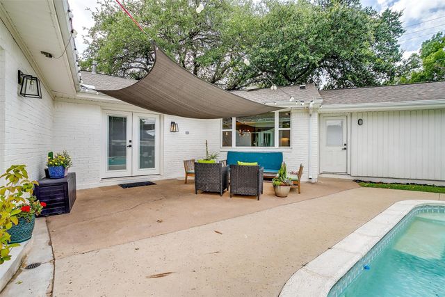 4144 Whitfield Avenue, Fort Worth, TX 76109
