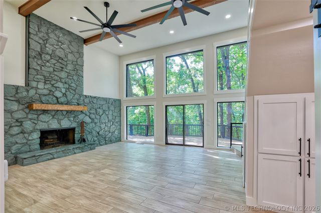 1296 Robin Hood, Eufaula, OK 74432