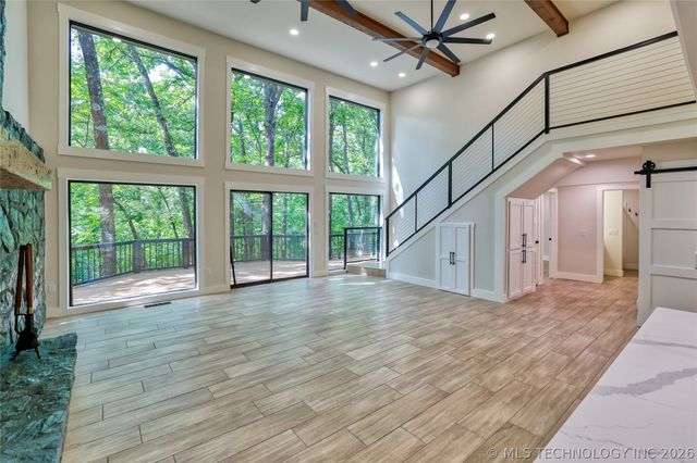 1296 Robin Hood, Eufaula, OK 74432