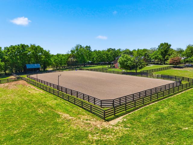 1300 Troy Road, Wilmore, KY 40390