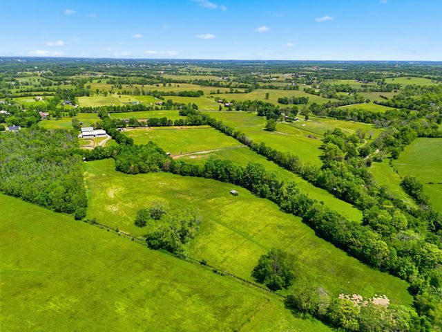 1300 Troy Road, Wilmore, KY 40390