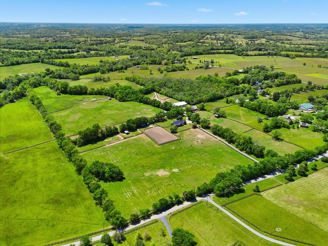 1300 Troy Road, Wilmore, KY 40390
