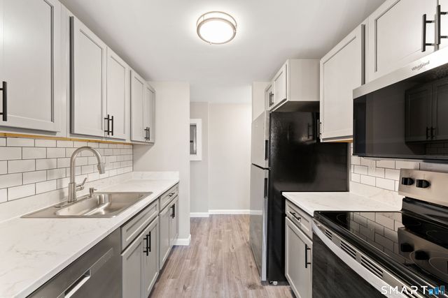 126 Triangle Street APT B51, Danbury, CT 06810