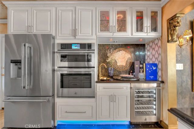 17419 Cohasset, Lake Balboa, CA 91406