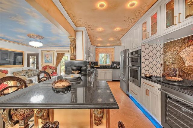 17419 Cohasset, Lake Balboa, CA 91406