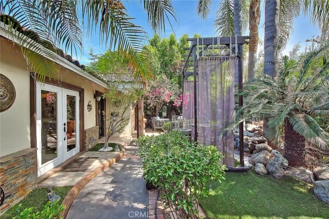 17419 Cohasset, Lake Balboa, CA 91406