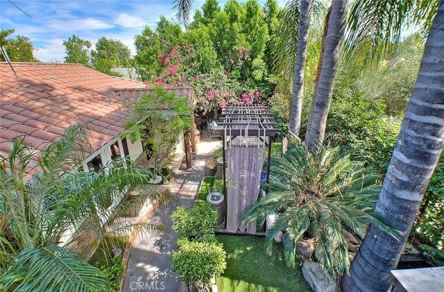 17419 Cohasset, Lake Balboa, CA 91406