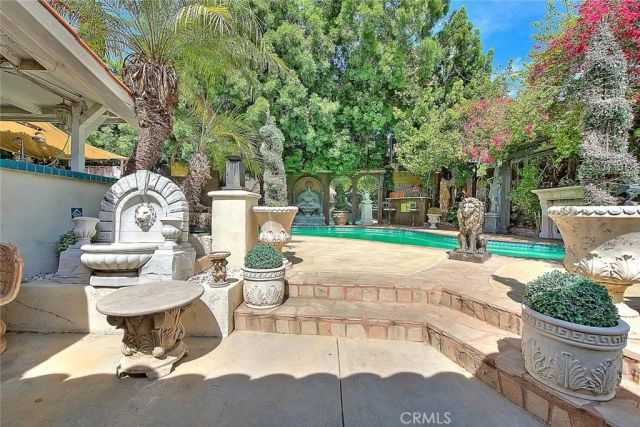 17419 Cohasset, Lake Balboa, CA 91406