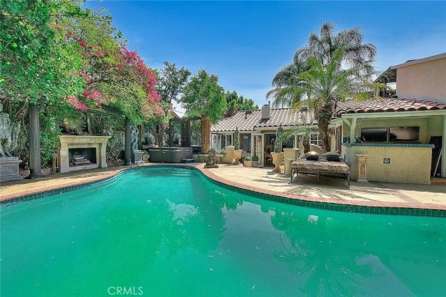 17419 Cohasset, Lake Balboa, CA 91406