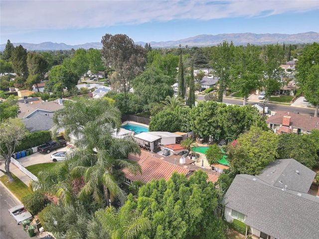 17419 Cohasset, Lake Balboa, CA 91406