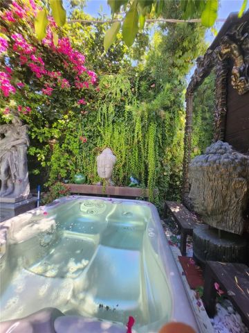 17419 Cohasset, Lake Balboa, CA 91406