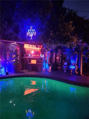 17419 Cohasset, Lake Balboa, CA 91406