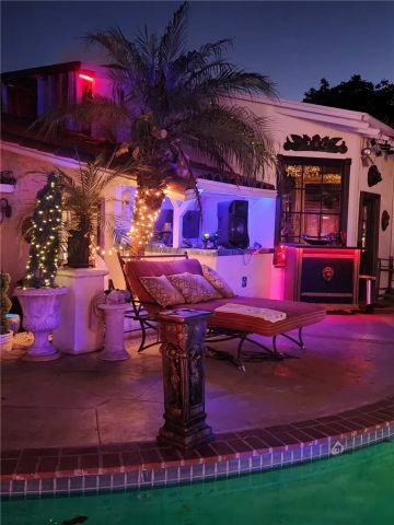 17419 Cohasset, Lake Balboa, CA 91406