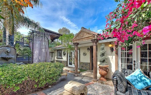 17419 Cohasset, Lake Balboa, CA 91406