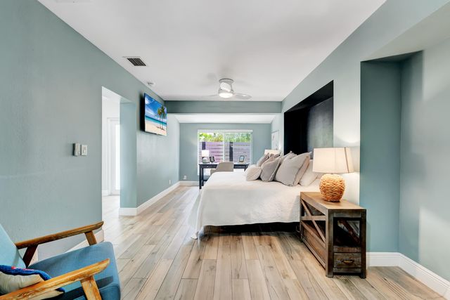 2291 SE 15th Street, Pompano Beach, FL 33062