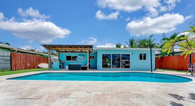 2291 SE 15th Street, Pompano Beach, FL 33062