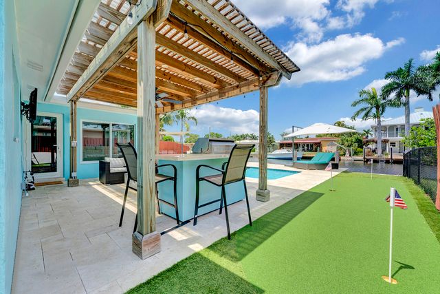 2291 SE 15th Street, Pompano Beach, FL 33062