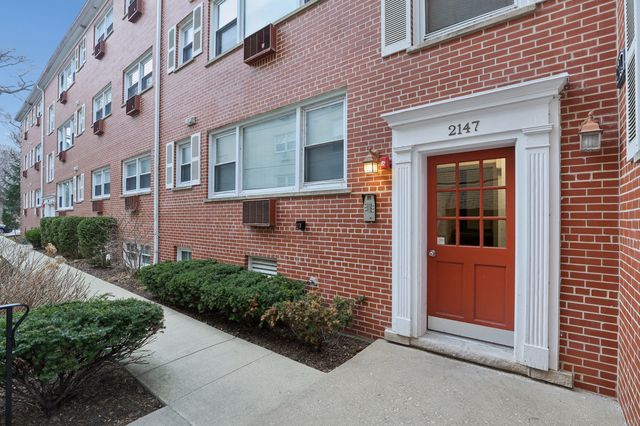 2147 Ridge Avenue 2D, Evanston, IL 60201