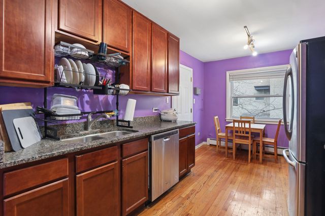 2147 Ridge Avenue 2D, Evanston, IL 60201