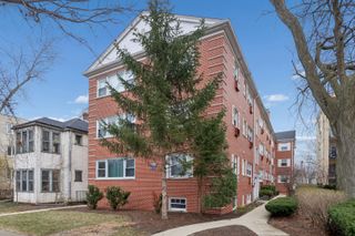 2147 Ridge Avenue 2D, Evanston, IL 60201