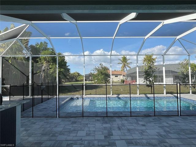 2303 SW 43rd TER, Cape Coral, FL 33914