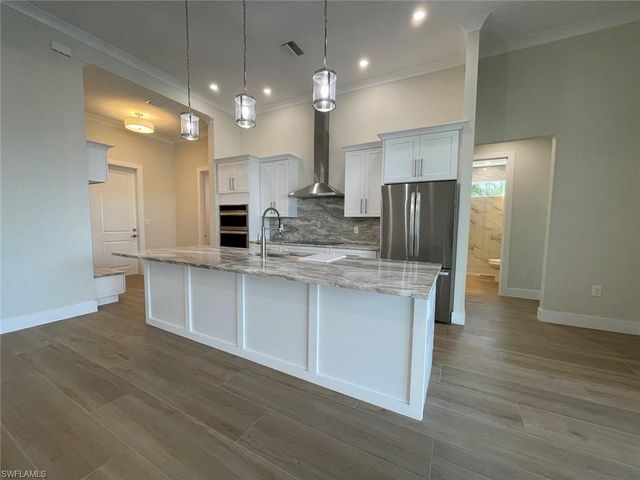 2303 SW 43rd TER, Cape Coral, FL 33914