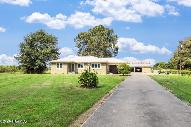 3805 E Hwy 90, New Iberia, LA 70560