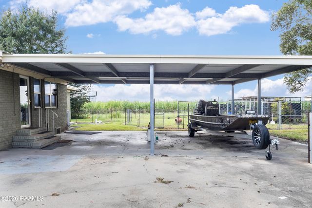 3805 E Hwy 90, New Iberia, LA 70560
