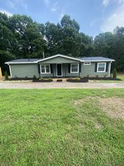 6420 Cochran Ln, Lyles, TN 37098