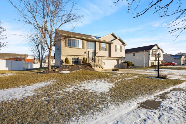 822 Seminole Drive, Lowell, IN 46356