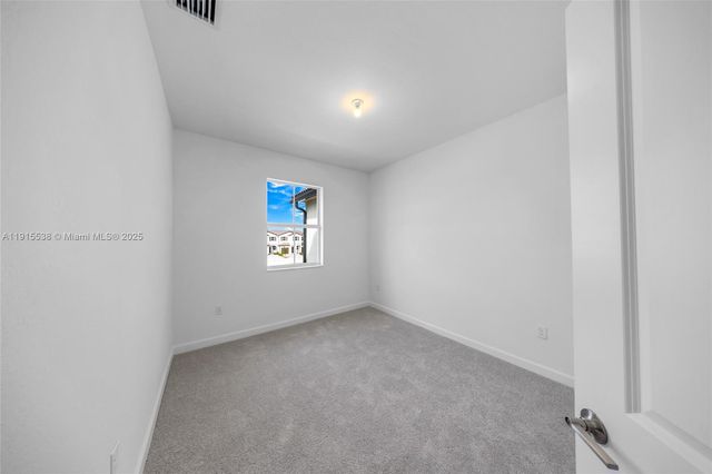 2751 SE 25th Ave, Homestead, FL 33035