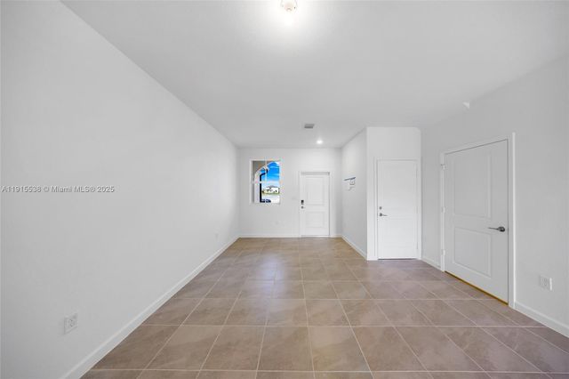 2751 SE 25th Ave, Homestead, FL 33035