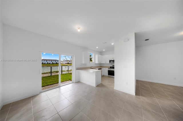 2751 SE 25th Ave, Homestead, FL 33035