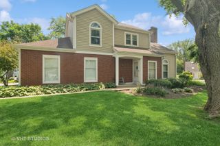54 S Stonington Drive 92, Palatine, IL 60074