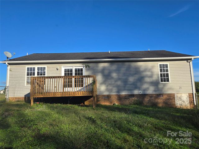 304 Walkers Ridge Road, Shelby, NC 28152