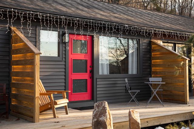 435 South Mayhew Turnpike, Hebron, NH 03241