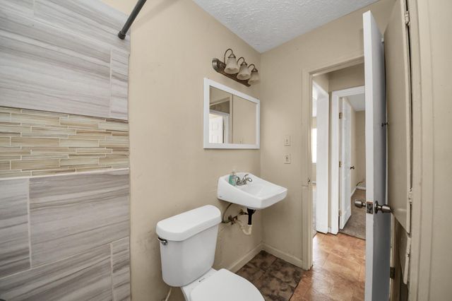 5018 Northridge Drive, Houston, TX 77033