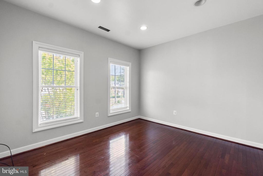 Image 27 of property listing at 600 OLNEY SANDY SPRING RD, Sandy Spring, MD 20860