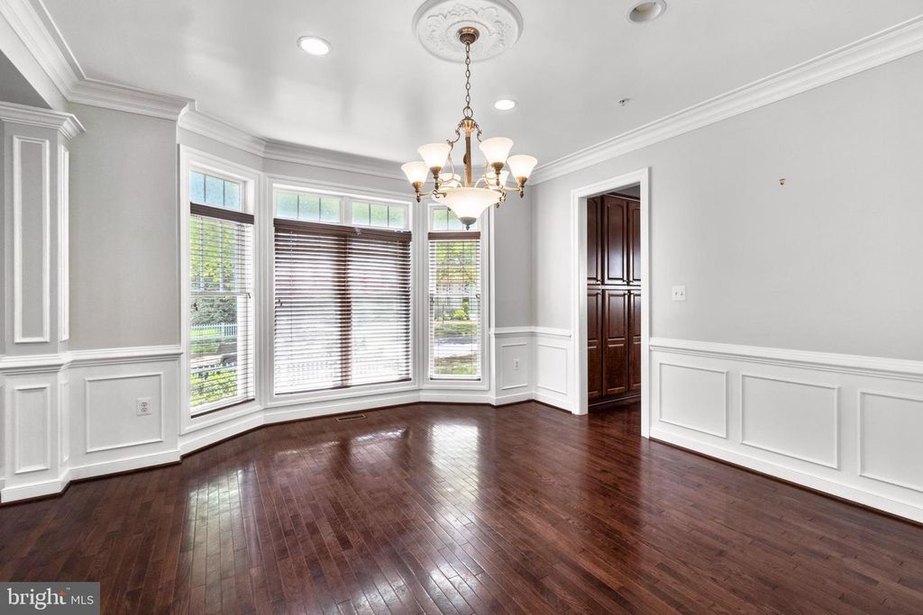 Image 4 of property listing at 600 OLNEY SANDY SPRING RD, Sandy Spring, MD 20860