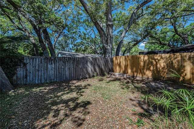 321 ARBOR DRIVE E, Palm Harbor, FL 34683