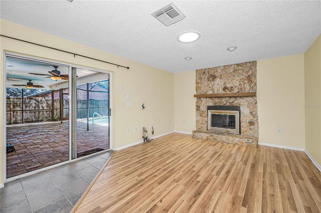 321 ARBOR DRIVE E, Palm Harbor, FL 34683