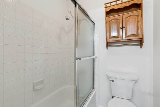 2134 Northwind Circle, Schaumburg, IL 60194
