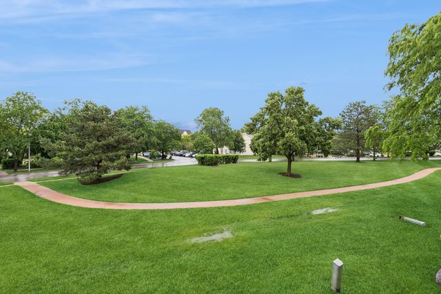 2134 Northwind Circle, Schaumburg, IL 60194