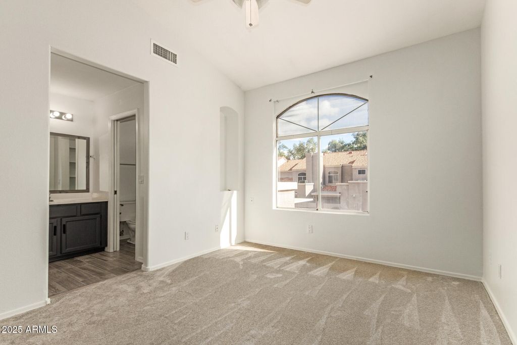 Image 21 of property listing at 500 N ROOSEVELT Avenue 40, Chandler, AZ 85226