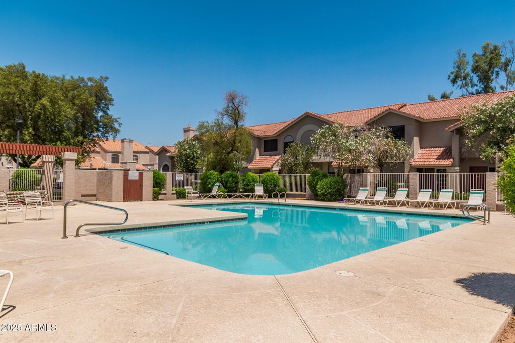 Image 31 of property listing at 500 N ROOSEVELT Avenue 40, Chandler, AZ 85226