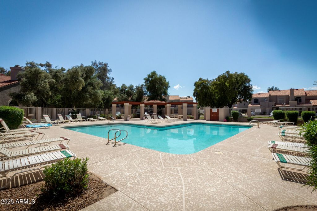 Image 32 of property listing at 500 N ROOSEVELT Avenue 40, Chandler, AZ 85226